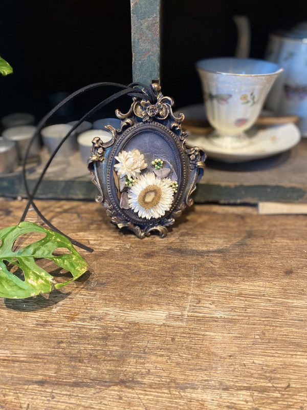 Flower Plaque - Image 2
